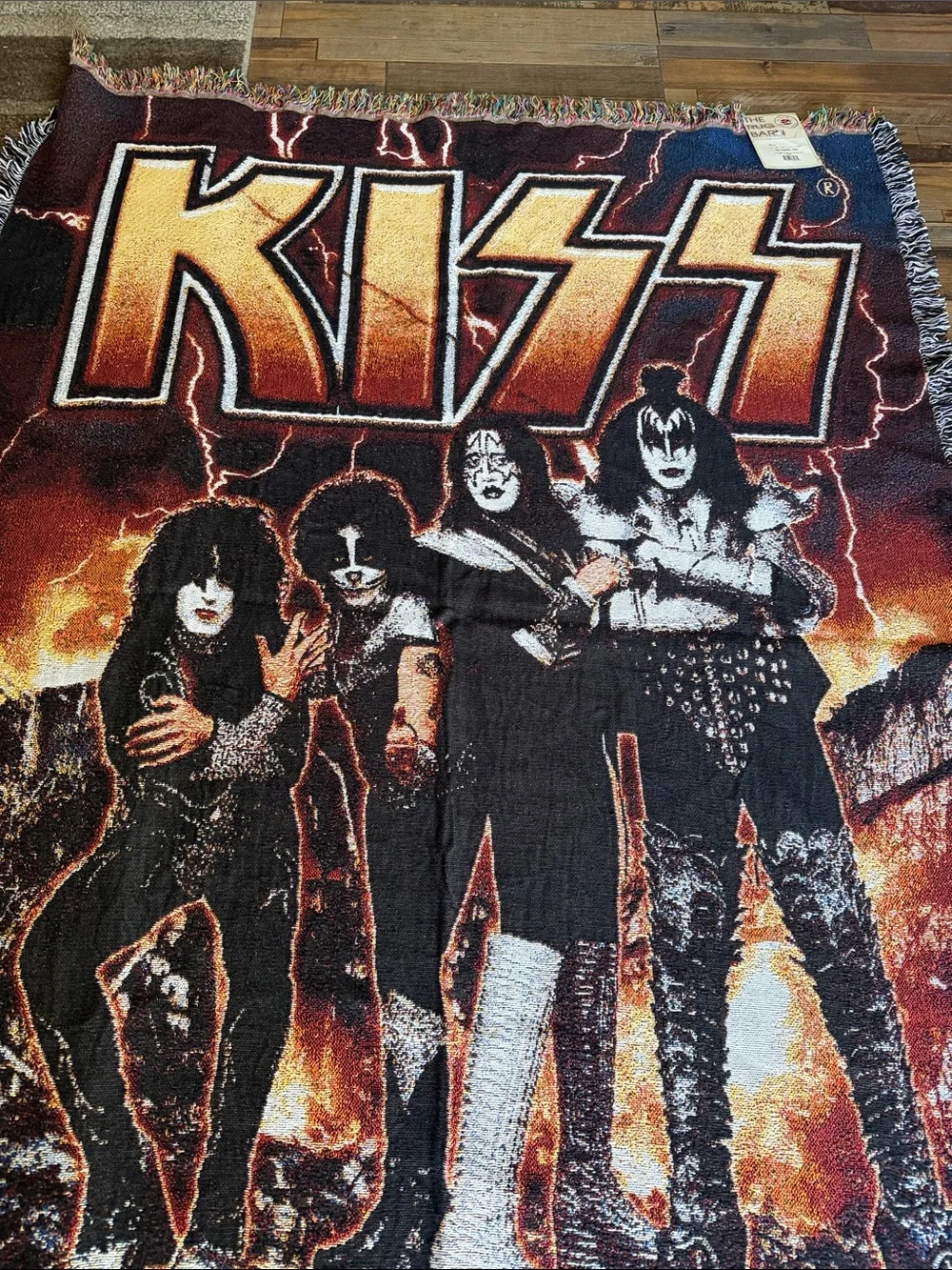 Kiss new tags